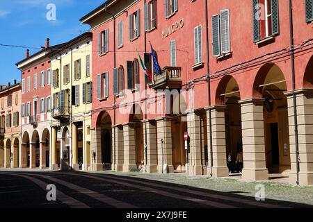 Bild des Stadtzentrums des Dorfes Correggio. Correggio, Reggio Emilia, Emilia Romagna, Italien Stockfoto