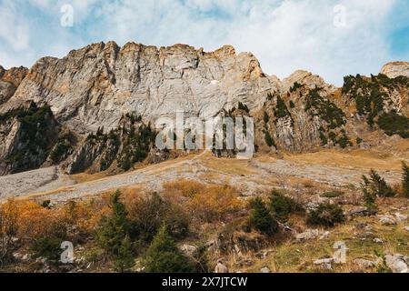 Brisi-Gipfel in der Churfirsten-Gebirgsgruppe in der Schweiz, von den Ausläufern aus gesehen Stockfoto
