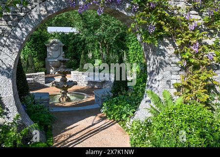 London, Großbritannien. Mai 2024. The Bridgerton Garden bei der RHS Chelsea Flower Show, Royal Hospital Chelsea, London, Großbritannien. Quelle: LFP/Alamy Live News Stockfoto