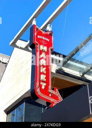 Schild zum Eingang zum Riverside Food Market, Oxford Terrace, Christchurch Central City, Christchurch (Ōtautahi), Canterbury, Neuseeland Stockfoto