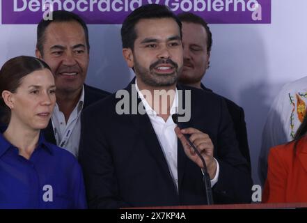 Mexiko-Stadt, Mexiko. Mai 2024. Jorge Álvarez Máynez, Kandidat für die mexikanische Präsidentschaft für die Partei Movimiento Ciudadano, spricht während seiner Ankunft bei der dritten Präsidentschaftsdebatte im Centro Cultural Universitario Tlatelolco. (Foto: José Luis Torales/Eyepix Group) Credit: Eyepix Group/Alamy Live News Stockfoto