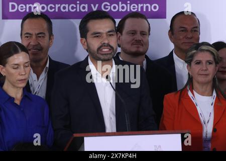 Mexiko-Stadt, Mexiko. Mai 2024. Jorge Álvarez Máynez, Kandidat für die mexikanische Präsidentschaft für die Partei Movimiento Ciudadano, spricht während seiner Ankunft bei der dritten Präsidentschaftsdebatte im Centro Cultural Universitario Tlatelolco. (Foto: José Luis Torales/Eyepix Group) Credit: Eyepix Group/Alamy Live News Stockfoto