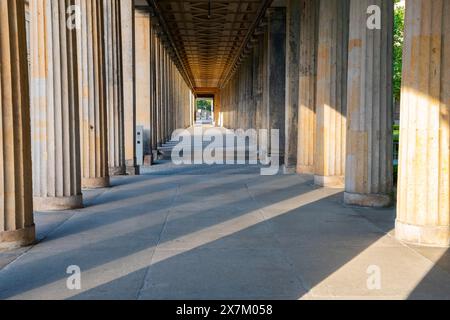 Kolonnade der Alten Nationalgalerie, Museumsinsel, Berlin Mitte, Deutschland Stockfoto