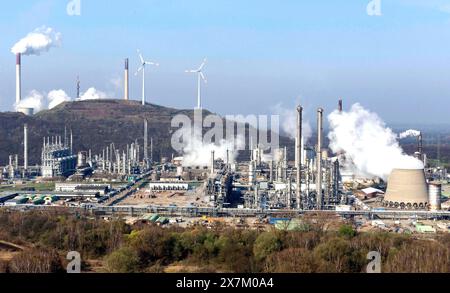 Raffinerie BP in Gelsenkirchen Scholven. BP Gelsenkirchen betreibt hier eine Raffinerie mit Petrochemikalien, Gelsenkirchen, 27.03.14, Gelsenkirchen Stockfoto