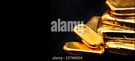 Close up Gold Bars on black background ,Concept of success in business and finance Stockfoto