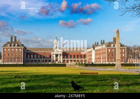 Royal Hospital Chelsea, London das Royal Hospital Chelsea, das, offenbar übersetzt wie „für die Unterstützung und Erleichterung von Veteranen gebrochen durch Alter und Wa Stockfoto