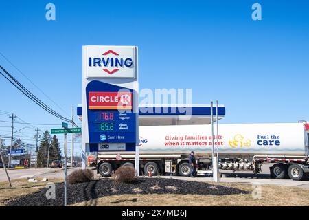 Schild für Irving Oil und Circle K Tankstelle in Shediac, New Brunswick, Kanada Stockfoto