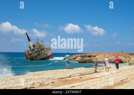 Im Mai 2024 lief Edro III. Im Dezember 2011 in der Nähe von Pegeia auf Pafos auf Zypern auf Grund. Stockfoto