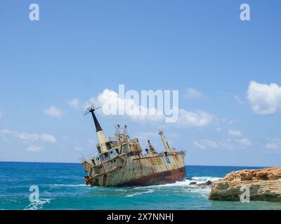 Im Mai 2024 lief Edro III. Im Dezember 2011 in der Nähe von Pegeia auf Pafos auf Zypern auf Grund. Stockfoto