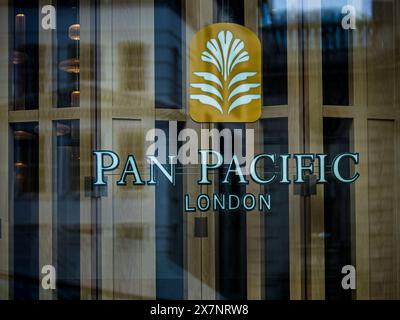 Pan Pacific London - Pan Pacific Hotel London am One Bishopsgate Plaza 80 Houndsditch im Finanzviertel der City of London. 5-Sterne-Luxushotel. Stockfoto