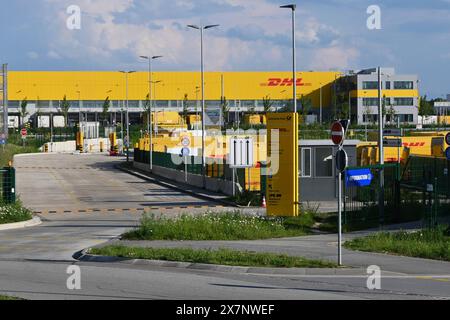 DHL Deutsche Post, Paketzentrum Aschheim bei München *** DHL Deutsche Post, Paketzentrum Aschheim bei München Stockfoto