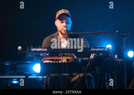 Kopenhagen, Dänemark. Mai 2024. Der isländische Sänger, Musiker und Songwriter Asgeir gibt ein Live-Konzert im Bremen Teater in Kopenhagen. (Foto: Gonzales Photo - Flemming Bo Jensen). Stockfoto