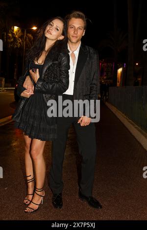Cannes, Frankreich. Mai 2024. Cheyenne von Thun ist mit Celestin Uber auf den Internationalen Filmfestspielen in Cannes zu sehen. Stockfoto