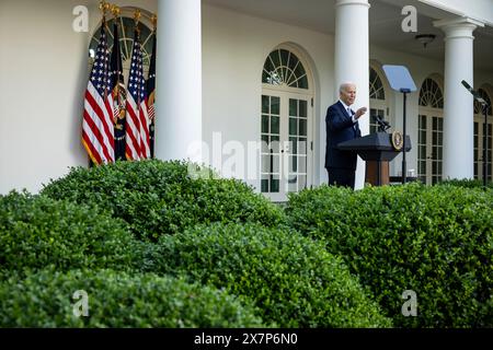 Washington, Usa. Mai 2024. Präsident Joe Biden spricht während eines Empfangs zur Feier des Monats des jüdischen amerikanischen Erbes im Rose Garden im Weißen Haus am 20. Mai 2024 in Washington, D.C. der Präsident bekräftigte seine Unterstützung für das jüdische Volk nach den Terroranschlägen vom 7. Oktober. (Foto: Samuel Corum/SIPA USA) Credit: SIPA USA/Alamy Live News Stockfoto