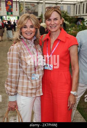 London, Großbritannien. Mai 2024. Anthea Turner und Fiona Bruce besuchten die RHS Chelsea Flower Show 2024 Press Day in London. Quelle: SOPA Images Limited/Alamy Live News Stockfoto