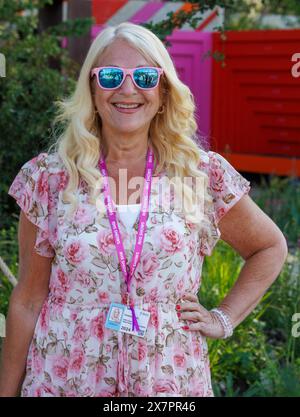 Vanessa Feltz, TV- und Radio-Persönlichkeit, bei der RHS Chelsea Flower Show. Stockfoto