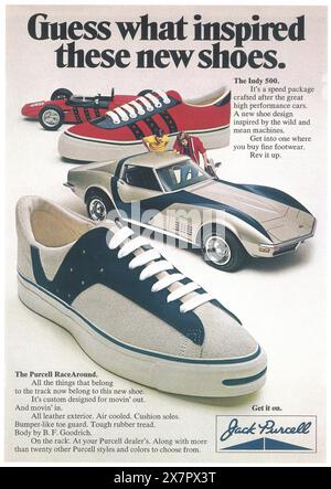 1972 Converse Jack Purcell Schuhe – „Rate mal, was diese Schuhe inspiriert hat?“ - Purcell RaceAround B.F. Goodrich & Chevrolet Corvette Sting Ray Indy 500 Stockfoto