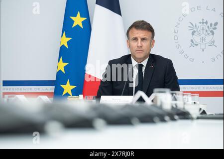 Paris, Frankreich. Mai 2024. Der französische Präsident Emmanuel Macron nimmt am 21. Mai 2024 im Elysee-Palast in Paris Teil, als Teil des KI-Gipfels Seoul 2024. Foto von Eric TSCHAEN/Pool/ABACAPRESS. COM Credit: Abaca Press/Alamy Live News Stockfoto