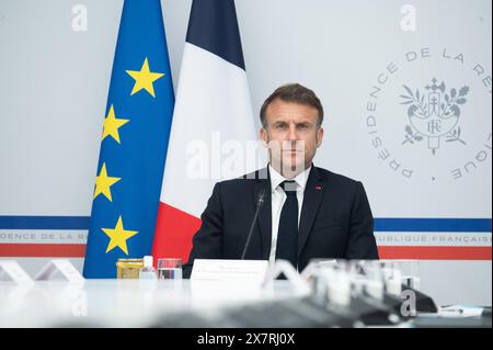 Paris, Frankreich. Mai 2024. Der französische Präsident Emmanuel Macron nimmt am 21. Mai 2024 im Elysee-Palast in Paris Teil, als Teil des KI-Gipfels Seoul 2024. Foto von Eric TSCHAEN/Pool/ABACAPRESS. COM Credit: Abaca Press/Alamy Live News Stockfoto