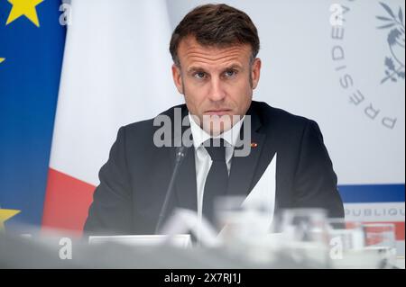 Paris, Frankreich. Mai 2024. Der französische Präsident Emmanuel Macron nimmt am 21. Mai 2024 im Elysee-Palast in Paris Teil, als Teil des KI-Gipfels Seoul 2024. Foto von Eric TSCHAEN/Pool/ABACAPRESS. COM Credit: Abaca Press/Alamy Live News Stockfoto