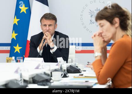 Paris, Frankreich. Mai 2024. Der französische Präsident Emmanuel Macron nimmt am 21. Mai 2024 im Elysee-Palast in Paris Teil, als Teil des KI-Gipfels Seoul 2024. Foto von Eric TSCHAEN/Pool/ABACAPRESS. COM Credit: Abaca Press/Alamy Live News Stockfoto
