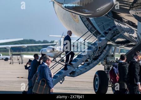 Prince Georges County, Usa. Mai 2024. Präsident Joe Biden besteigt die Air Force One auf dem Weg nach Boston, Massachusetts, am Dienstag, den 21. Mai 2024, in der Joint Base Andrews, Maryland. Foto: Bonnie Cash/UPI Credit: UPI/Alamy Live News Stockfoto