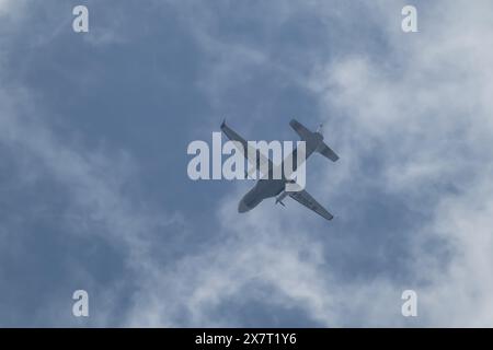 Chiangmai, Thailand - 25. November 2023: 28064 IPTN CN-235-220 des Royal Thai Police Wing. Starten Sie von Chiangmai nach bangkok. Stockfoto