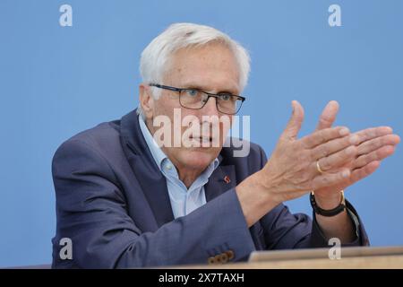 Prof. Dr. Clemens Arzt, Professor für Staats- und Verwaltungsrecht mit Schwerpunkt Polizei- und Versammlungsrecht an der HWR Berlin, Deutschland, Berlin, Bundespressekonferenz, Thema: Proteste an Hochschulen gegen den Krieg in Gaza *** Prof. Dr. Clemens Arzt, Professor für Verfassungs- und Verwaltungsrecht mit Schwerpunkt Polizei- und Versammlungsrecht an der HWR Berlin, Deutschland, Berlin, Bundespressekonferenz, Thema Stockfoto