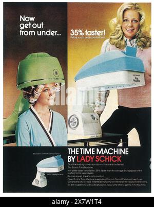 1973 Lady Schick The Time Machine Salon Dryer Ad Stockfoto