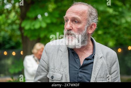 20240521 PK anl. Der Saisoneroeffnung Theater im Park WIEN, OESTERREICH - 21. MAI: Schauspieler, Regisseur, Drehbuchautor und Saenger Karl Markovics waehrend der Pressekonferenz anlaesslich der -Theater im Park- Saisoneroeffnung 2024 am Belvedere am 21. MAI. Mai 2024 in Wien, Oesterreich. 240521 SEPA 17 012 Copyright: XIsabellexOuvrardx SEPAxMedia Stockfoto