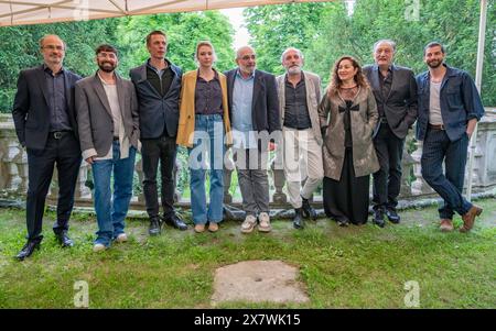 20240521 PK anl. Der Saisoneroeffnung Theater im Park WIEN, OESTERREICH - 21. MAI: Gruppenbild waehrend der Pressekonferenz anlaesslich der -Theater im Park- Saisoneroeffnung 2024 am Belvedere am 21. Mai 2024 in Wien, Oesterreich. 240521 SEPA 17 005 Copyright: XIsabellexOuvrardx SEPAxMedia Stockfoto