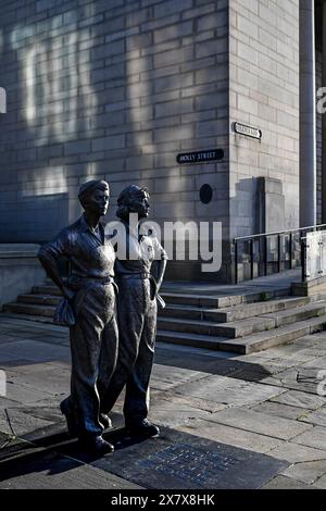 Frauen aus Stahl Statue, Sheffield, Yorkshire, England, Großbritannien Stockfoto