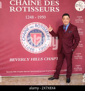 Beverly Hills, Kalifornien, USA. Mai 2024. TV-Moderator Joey Zhou, Gründer der Los Angeles Beverly Arts (LABA), besuchte das jährliche Bankett für das Chaîne des Rôtisseurs, Beverly Hills Chapter, im Pink Moon Restaurant in Beverly Hills, Kalifornien. Quelle: Sheri Determan Stockfoto