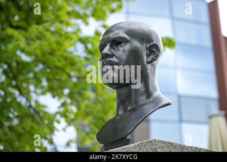 Büste Walther Rathenau, Straße der Erinnerung, Spreebogen, Moabit, Mitte, Berlin, Deutschland *** Büste von Walther Rathenau, Straße der Erinnerung, Spreebogen, Moabit, Mitte, Berlin, Deutschland Stockfoto