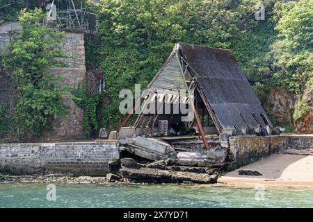 Die Ruine des Bootshauses auf Drakes Island südlich von Plymouth im Plymouth Sound. Gekauft 2019 vom Geschäftsmann Morgan Phillips. Pläne für Heritage CEN Stockfoto