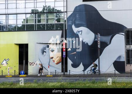 Wandgemälde in einem Gebäude in der Caecilien Street, Köln, Deutschland. ***BITTE BEACHTEN SIE: RECHTE DRITTER AN DEM GEZEIGTEN KUNSTWERK SIND VOM NUTZER ZU KLÄREN Stockfoto