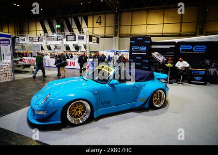 Der Porsche 911 wurde von dem bekannten japanischen Tuner Akira Nakai AUF der Autosport Show NEC 2024 gebaut Stockfoto