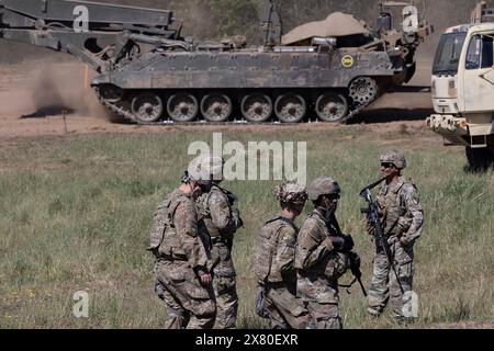 Die Sofortreaktionsübung ist Teil der NATO-Übung Standhafter Verteidiger, die größte Übung dieser Art seit dem Kalten Krieg in Polen. Stockfoto