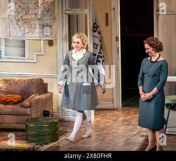 Vorhangruf, das Schild in Sidney Brusteins Fenster, James Earl Jones Theater, Brooklyn, New York, USA Stockfoto