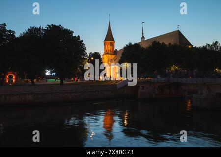 Königsberger Dom bei Nacht. Kaliningrad, Russland Stockfoto