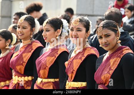 Tamil Dancers, 15. Erinnerung an den Mulivaikkal Tamil Genozid, Trafalgar Square, London, Großbritannien Stockfoto