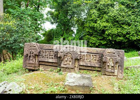 Deopahar, die Hügel der Götter, archäologische Stätte, 10.-11. Jahrhundert, Steinskulptur, Numaligarh, Golaghat District, Assam, Indien, Stockfoto