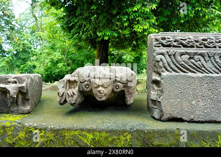 Deopahar, die Hügel der Götter, archäologische Stätte, 10.-11. Jahrhundert, Steinskulptur, Numaligarh, Golaghat District, Assam, Indien, Stockfoto