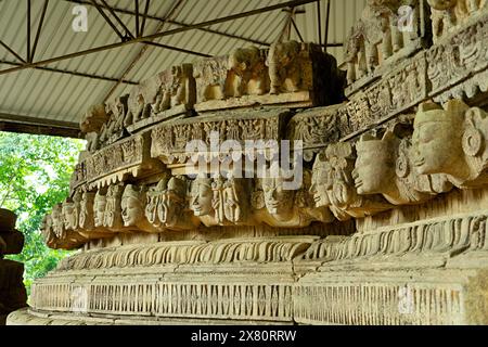 Deopahar, die Hügel der Götter, archäologische Stätte, 10.-11. Jahrhundert, Steinskulptur, Numaligarh, Golaghat District, Assam, Indien, Stockfoto