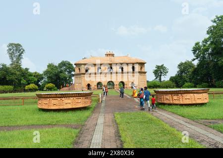 Rong ghar, Rudra Singha, Ahom-Dynastie, Ahom-Königreich, Ahom-Architektur, archäologische Stätte, Shivsagar District, Assam Heritage, Assam, Northeast Ind Stockfoto