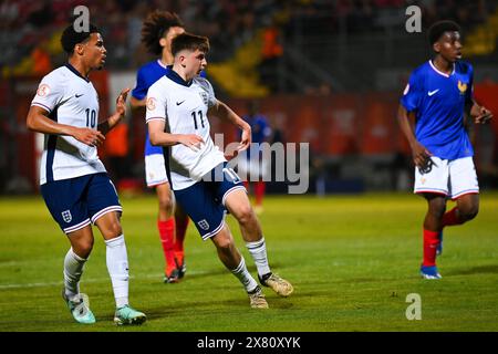 Larnaka, Zypern, 21. Mai 2024. Mit der Nummer 11 der englischen U17, Mikey Moore, hat die Lions 3-0 in der Gruppe D gegen Frankreich bei der Europameisterschaft in Zypern einen Schuss abgegeben. Quelle: TeeGeePix/Alamy Live News Stockfoto