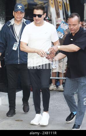 New York, USA. Mai 2024. New York, NY, USA. Mai 2024. Jeremy Renner wurde am 22. Mai 2024 bei Good Morning America in New York City gesehen. Credit: RW/Media Punch/Alamy Live News Credit: MediaPunch Inc/Alamy Live News Stockfoto