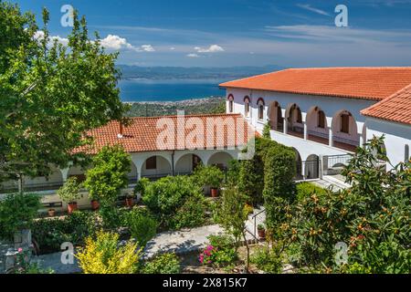 Wohnbereich im Kloster Agios Nikolaos (St. Nikolaos), Frauenkloster, gegründet 1455, byzantinischer Stil, in der Nähe von Amarynthos, Evia Island, Griechenland Stockfoto