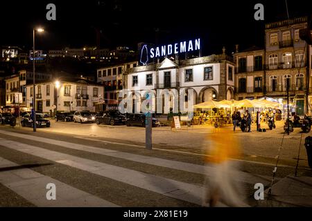 Am frühen Abend Av. De Diogo leite, Vila Nova de Gaia, Portugal Stockfoto