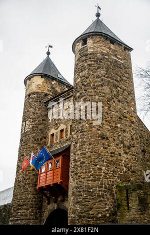 Hell's Gate, Helpoort, Teil der mittelalterlichen Stadtmauer von Maastricht, Niederlande. Stockfoto